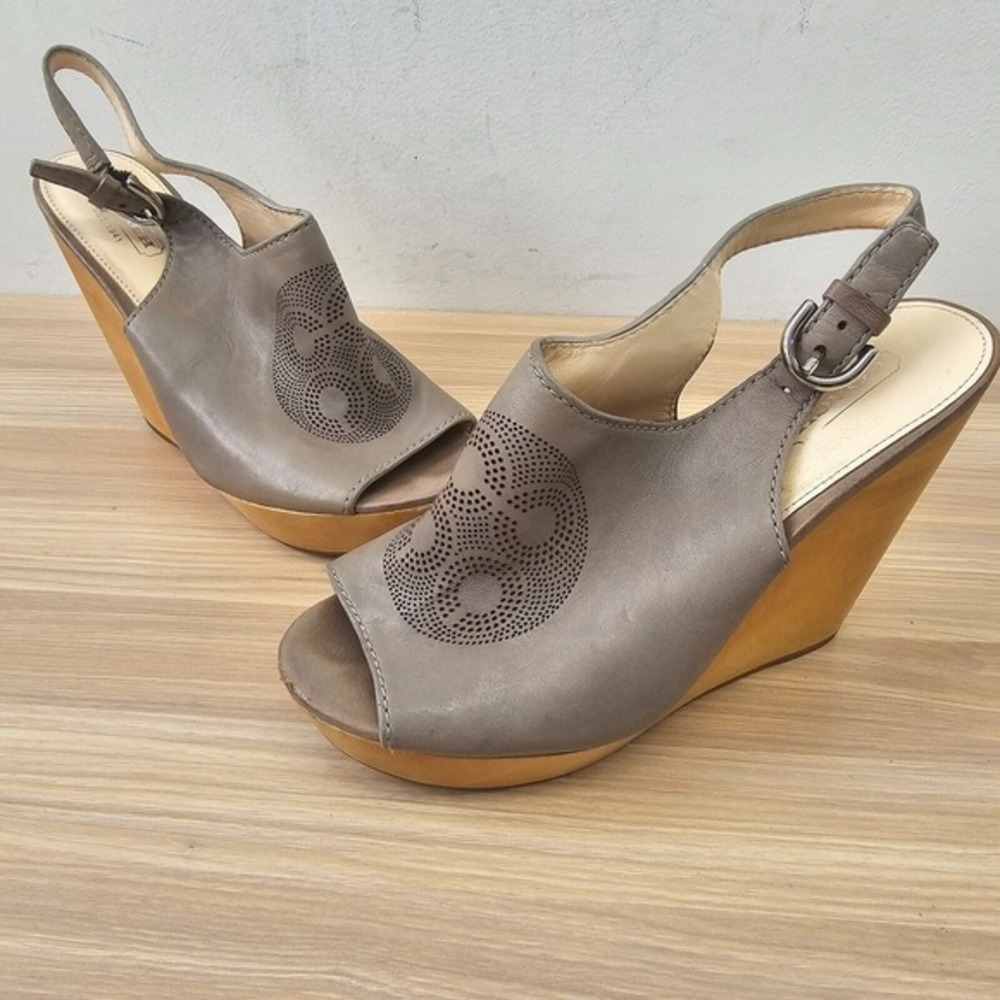 COACH Wedge Sandals Womens 7 B Taupe Gray Leather Open Toe Slingback Q1191 Jade